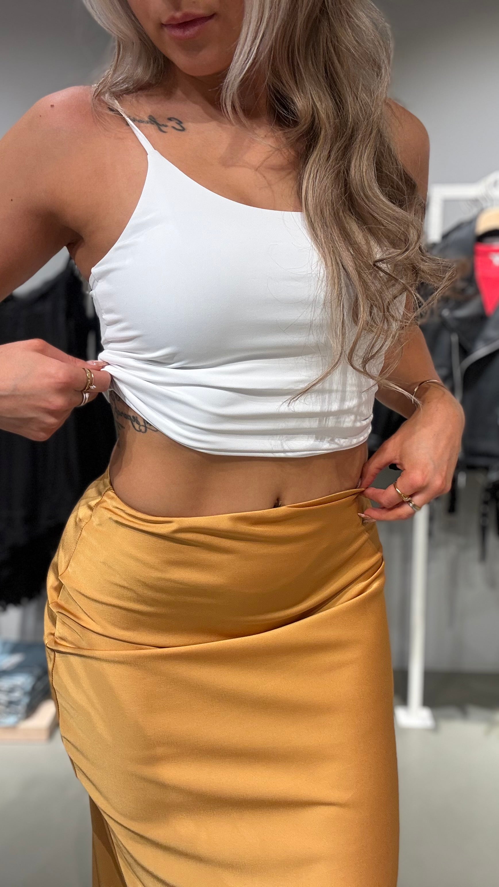 VIELLETTE Midi Skirt - Amber Gold